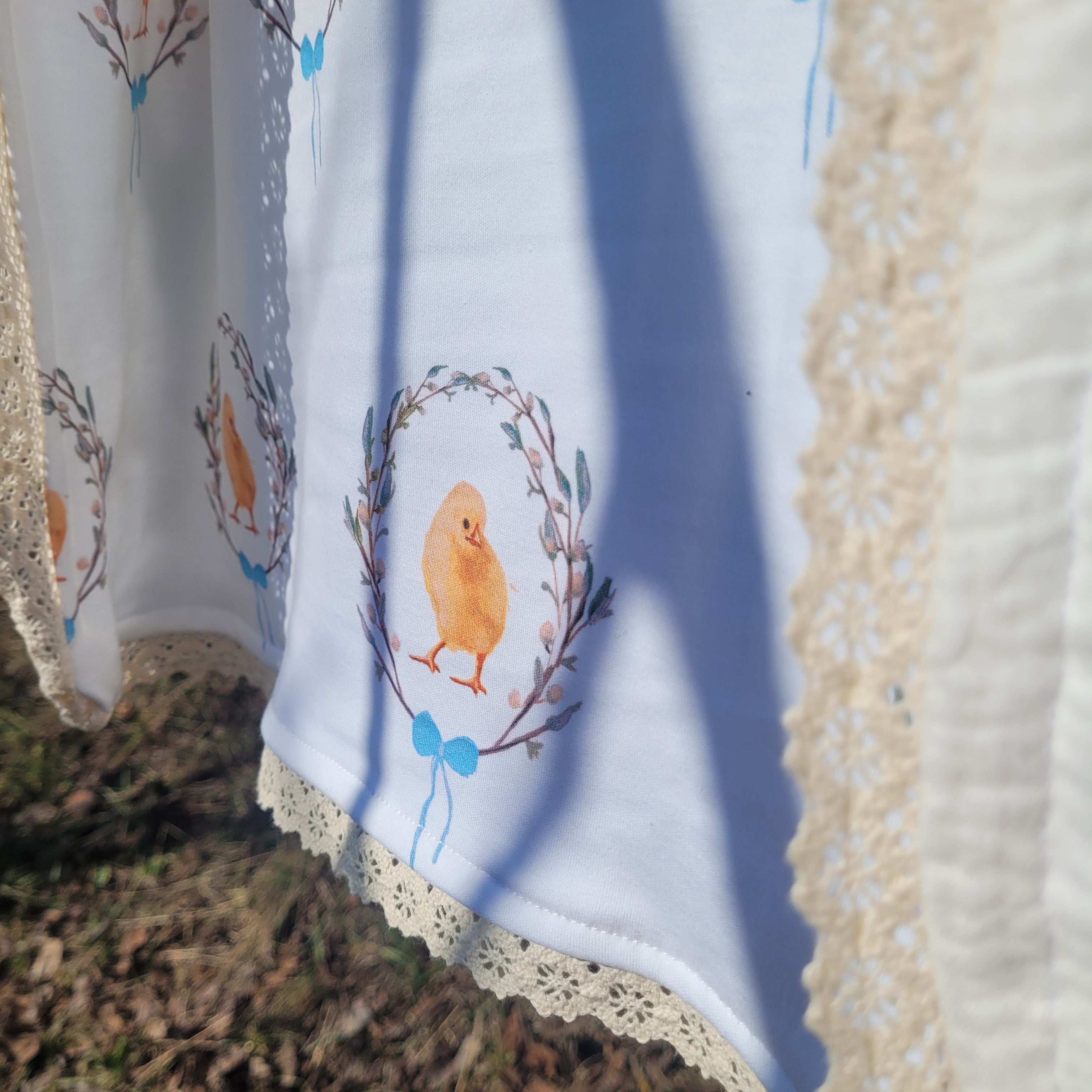 Csipkés babatakaró - Pihe tavasz