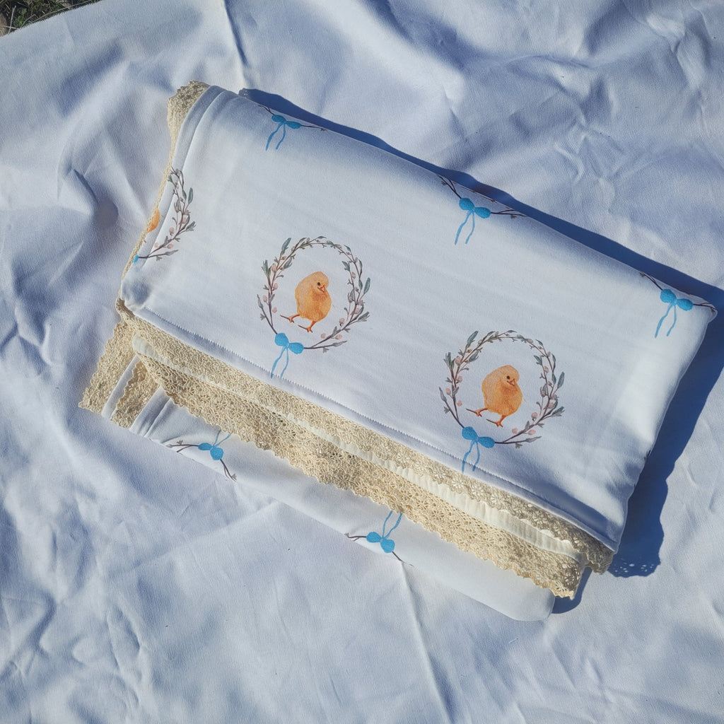 Csipkés babatakaró - Pihe tavasz