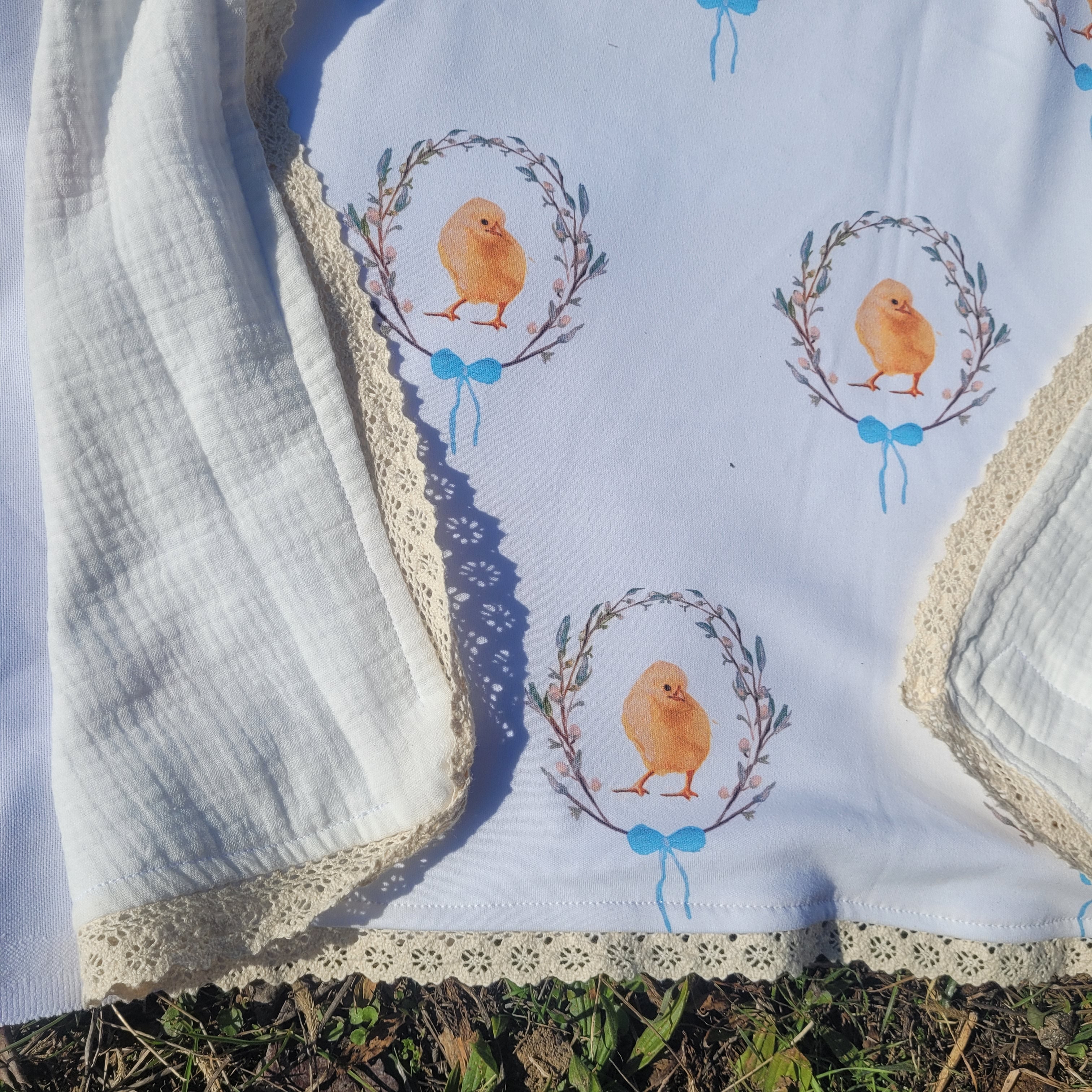 Csipkés babatakaró - Pihe tavasz