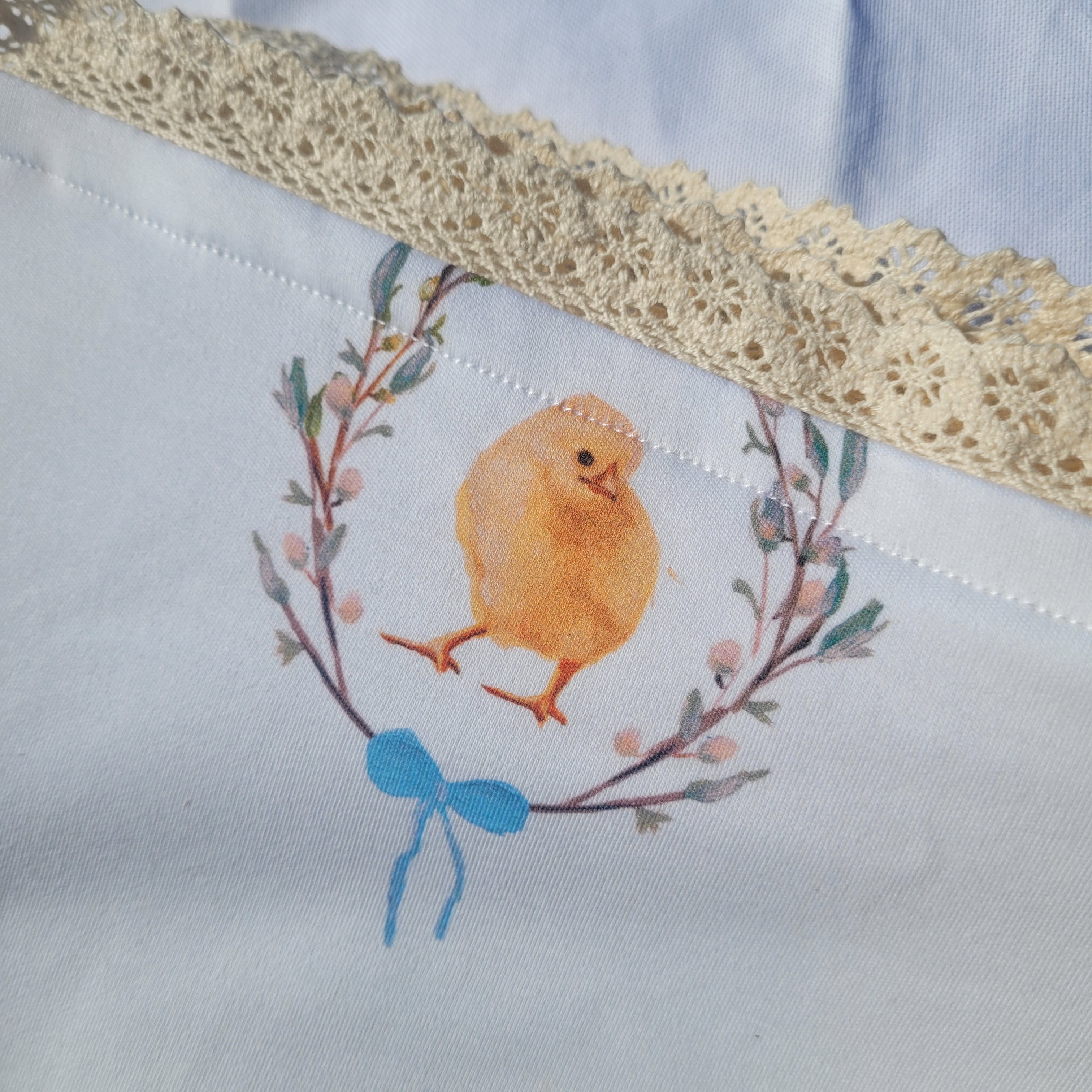 Csipkés babatakaró - Pihe tavasz